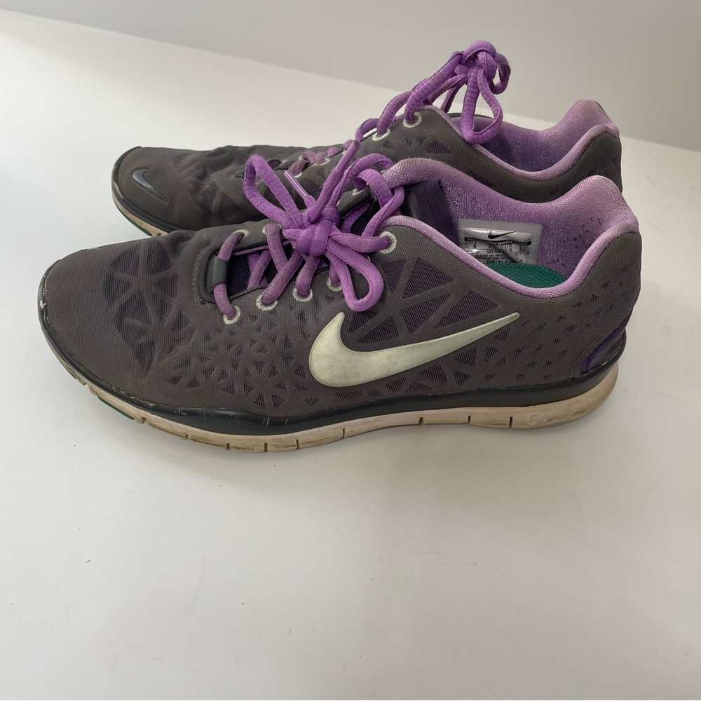 Nike athletic running shoes sneakers